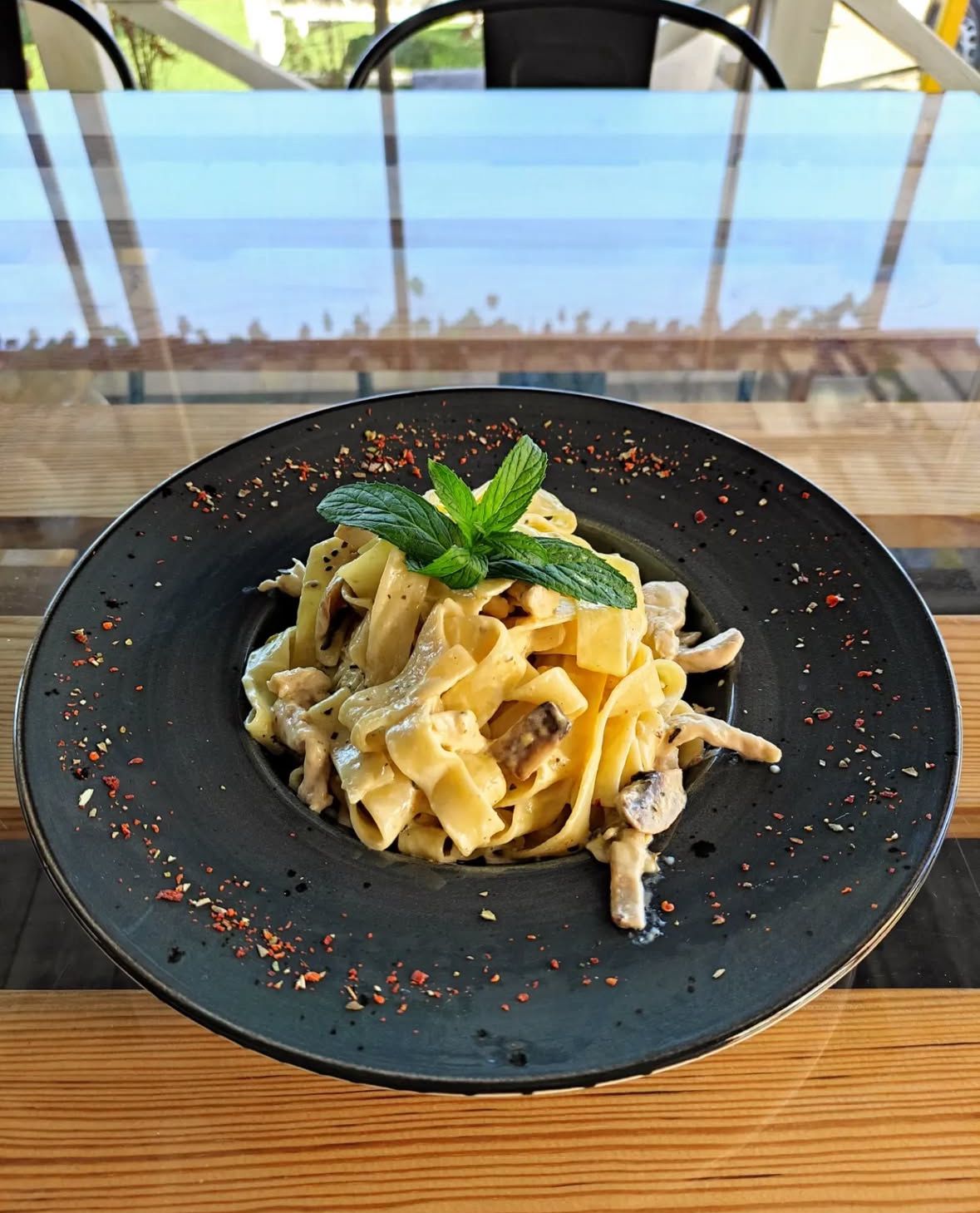 Fettuccine Alfredo